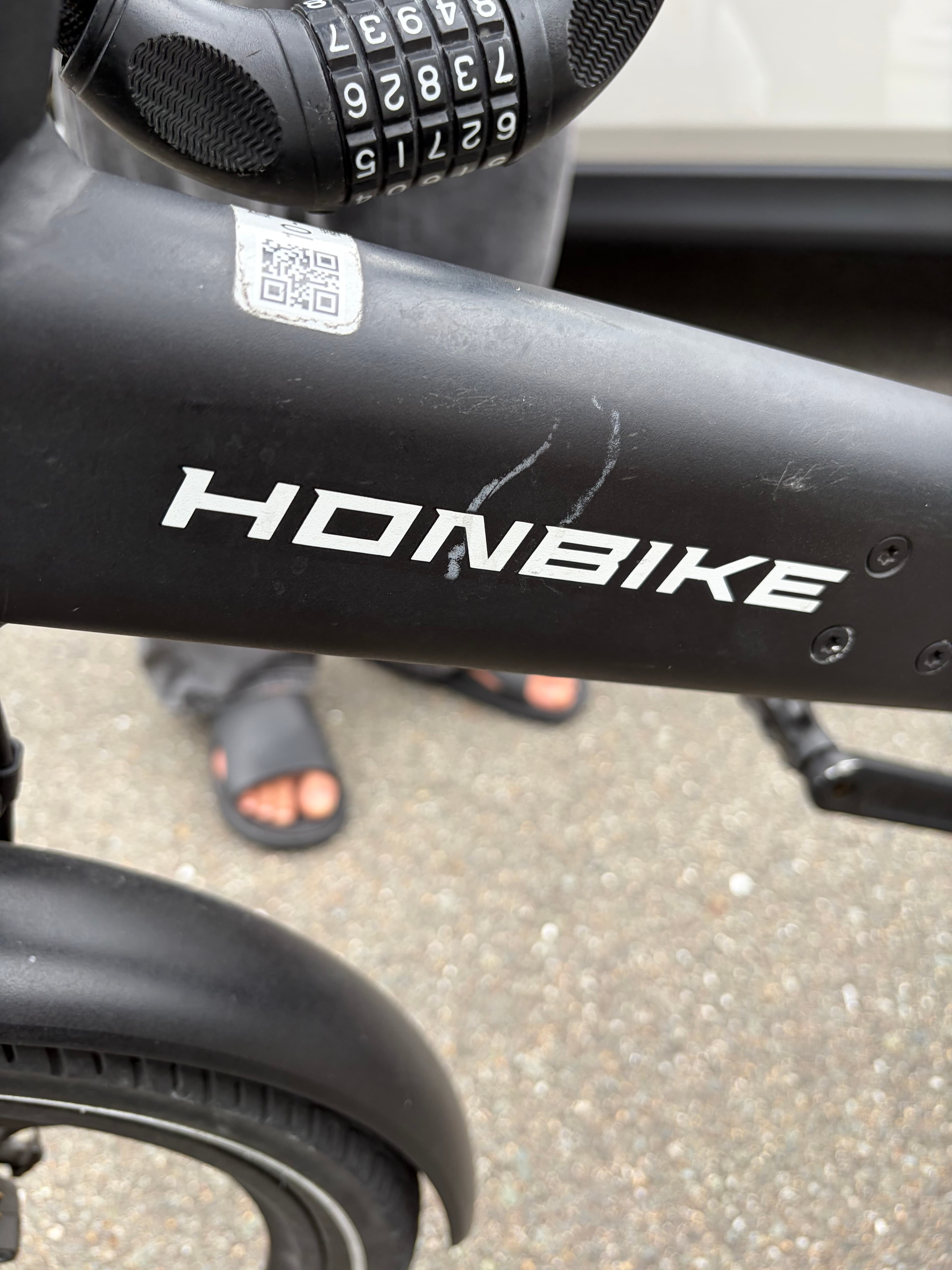 HONBIKE電動自転車の車体