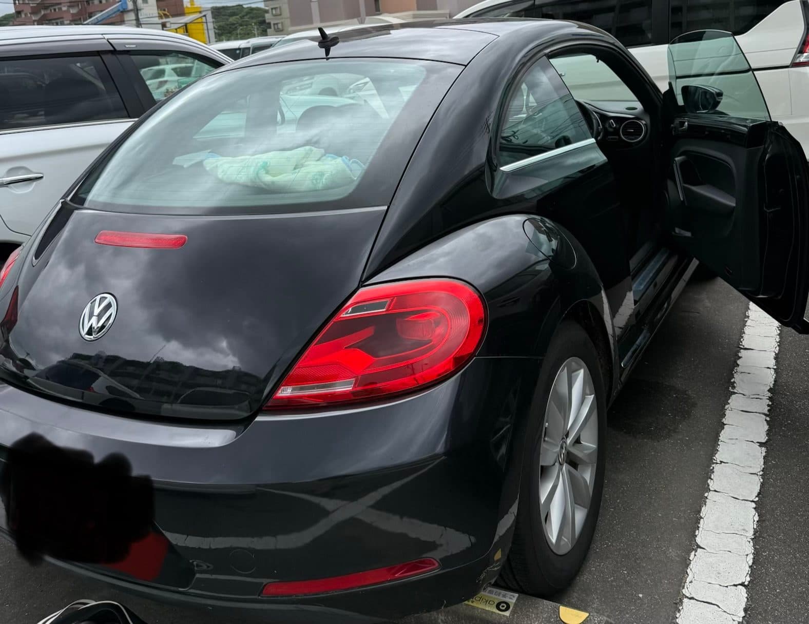 解錠したフォルクスワーゲンの車体